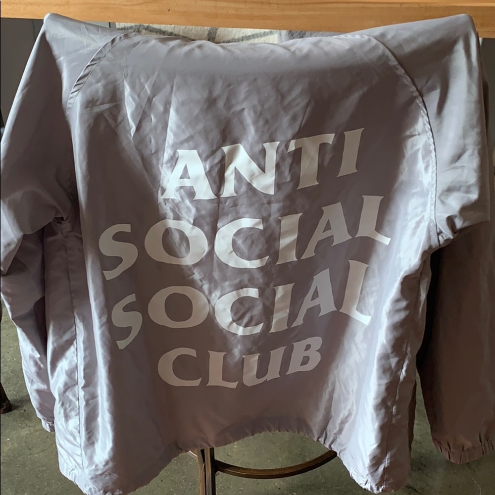 Antisocial windbreaker
